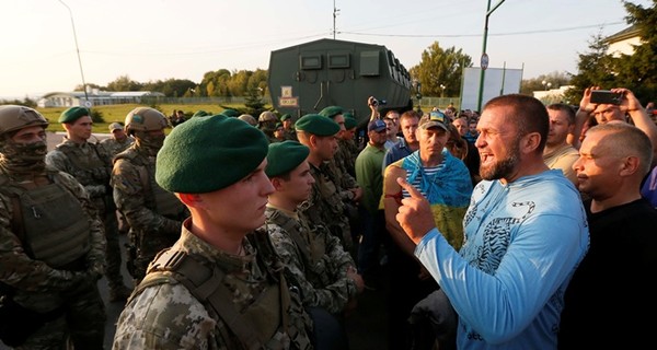 Пограничники рассказали, как их травмировали соратники Саакашвили при прорыве границы 