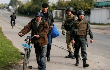 Пожар на военных складах в Калиновке: Лосям и диверсантам вход свободный