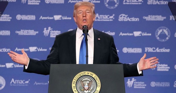 Трамп обвинил Иран в нарушении ядерной сделки и объявил о расширении санкций
