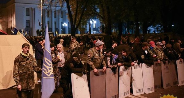 Нам уже ничего не страшно? Как митинги отражаются на экономике страны