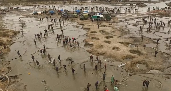 Янтарные прииски: громкие столкновения с полицией прекратились, охотники за солнечным камнем работают втихую