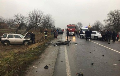 Во Львовской области в ДТП пострадали семь человек