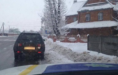 В Ивано-Франковске полицейские задержали пьяного священника