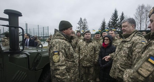 Новый закон о нацбезопасности: Армия вне политики и курс на НАТО