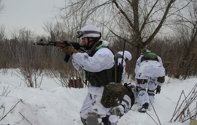 Сутки в АТО: один военный погиб, двое подорвались