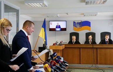 Порошенко заочно извинился перед журналистками за 