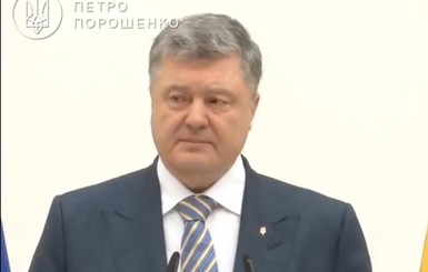 Порошенко объявил о десятилетней программе укоренения украинского языка