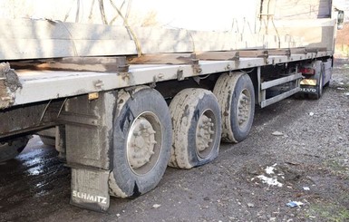 Под Мариуполем со стрельбой задержали водителя, пытавшегося прорваться через блокпост