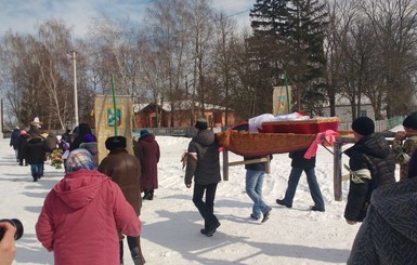 Пока соцслужбы думали, Веронику забили до смерти