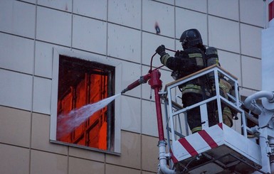 СКР назвал приоритетную версию причины пожара в Кемерово