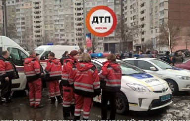 В Киеве двое водителей устроили перестрелку посреди улицы