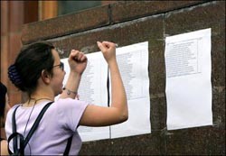 Поплавский теперь учит в Севастополе 