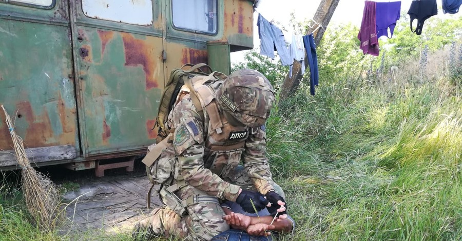 Освобожденные из рабства: за ворота завода не выпускали, держали в грязи и на голодном пайке