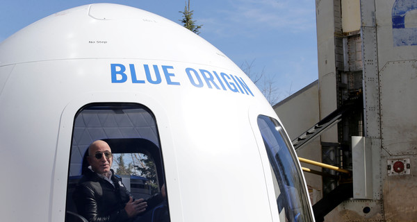 Стала известна стоимость туристического полета в космос на корабле от Blue Origin