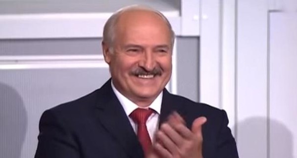 Лукашенко отреагировал на слухи об инсульте