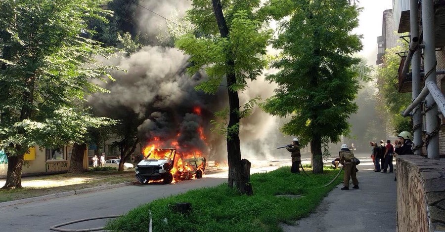 В Днепре прооперировали депутата, который пострадал при взрыве машины