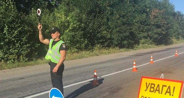 В Хмельницкой области столкнулись машины: 2 людей погибли и еще 4 - в больнице