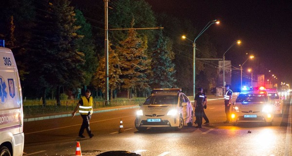 В Киеве две машины переехали человека