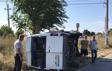 В Одесской области автобус столкнулся с грузовиком, пострадали 11 человек