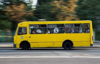 В Киеве полиция освобождала заложников из маршрутки