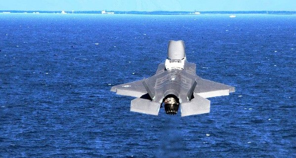 Появилось видео крушения в США новейшего истребителя F-35B 