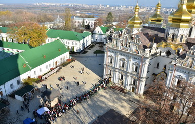 Подводные камни томоса: кому будут принадлежать церкви