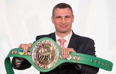 По инициативе Кличко на эмблеме WBC появился украинский флаг, и это очень знаково, - блогер