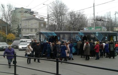 Цены на проезд: пассажиры бунтуют, водители бастуют