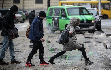 Завтра, 16 ноября, на юге, востоке и в Прикарпатье пройдет дождь и мокрый снег