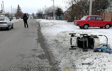 В Пятихатках пьяный водитель сбил беременную женщину и ребенка в коляске