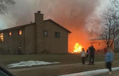 Самолет упал на жилые дома в Южной Дакоте