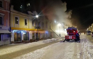 На Подоле в Киеве загорелся ресторан