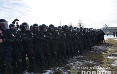 Полиция и Нацгвардия отработали борьбу с провокациями на выборах президента