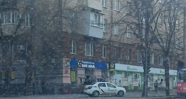 В центре Запорожья подорвали банкомат