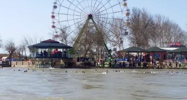 В Ираке в праздник перевернулся паром с женщинами и детьми