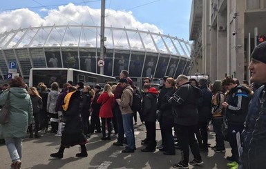 В штабе Порошенко и Зеленского договорились об аренде 