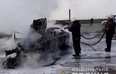 В Сумской области столкнулись две легковушки, погибли четыре человека