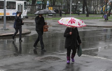 Синоптики пообещали в День Победы циклон, заморозки и 