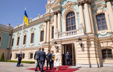 Владимир Зеленский после инаугурации дал обещание международным партнерам