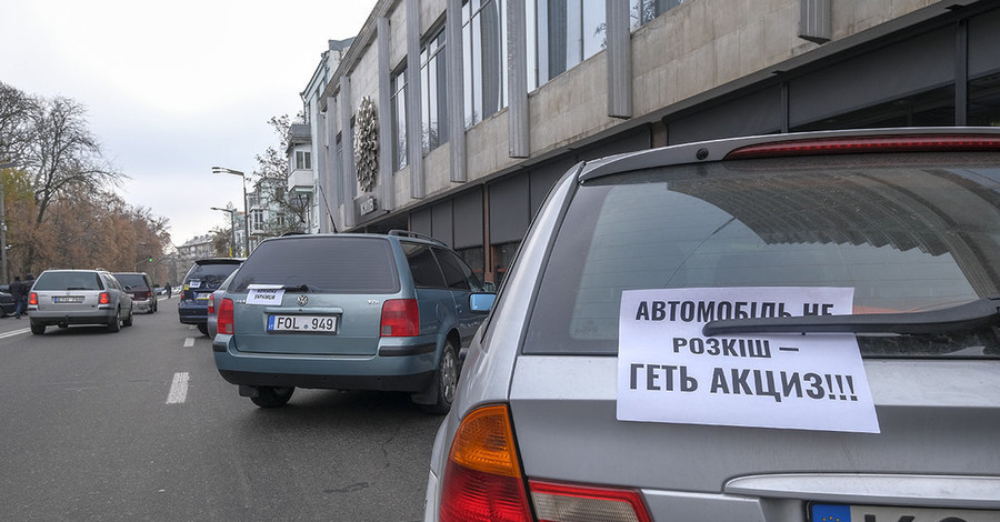 Евробляхам дали очередную отсрочку. Что будет дальше с этими машинами?