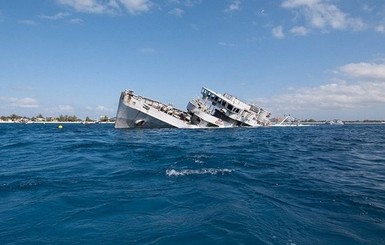 У побережья Конго затонуло судно, исчезли более 200 пассажиров