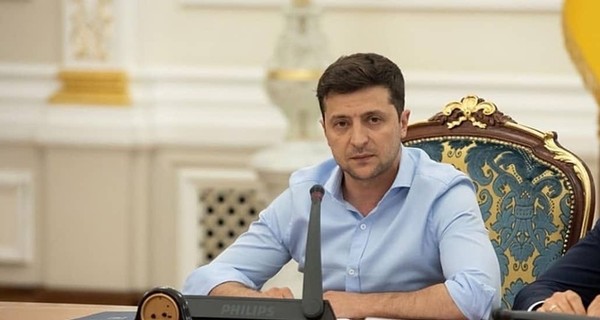 Зеленский подписал представление на увольнение Луценко