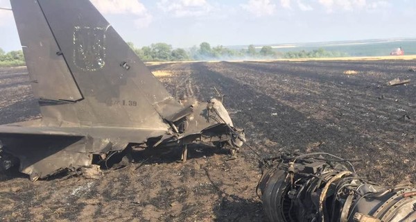 В Харьковской области разбился и сгорел учебный самолет