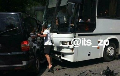 Машина госохраны попала в ДТП в Запорожской области