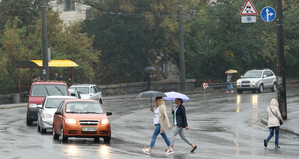 Сегодня днем, 15 июля, в Украине пройдут дожди с грозами