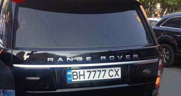 Участник ДТП на Range Rover 