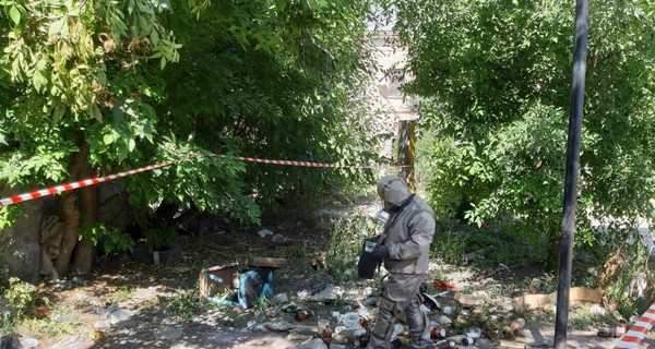 В Николаеве трое детей нашли химические реактивы в гараже и получили ожоги