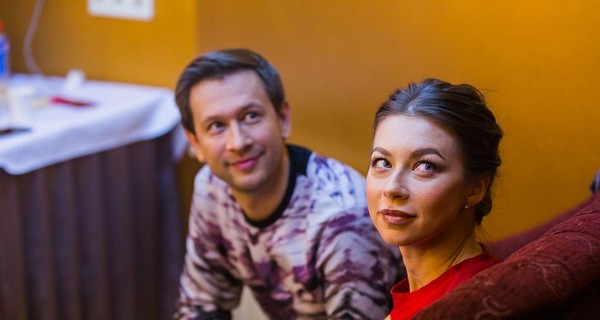 Прыгнула на колени и присела на ширинку: Ступка и Логунова рассказали историю знакомства
