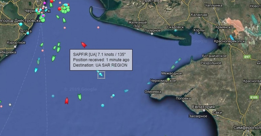 Украина отправила буксиры за кораблями, захваченными в Азовском море