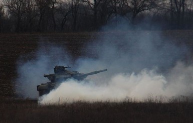 В Донбассе при обстреле ранены 7 военных